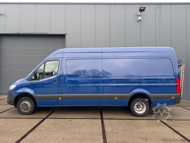 Kastenwagen Mercedes-Benz Sprinter 516 L4 H2 / Laadklep / 3 Zits / TUV: 1...