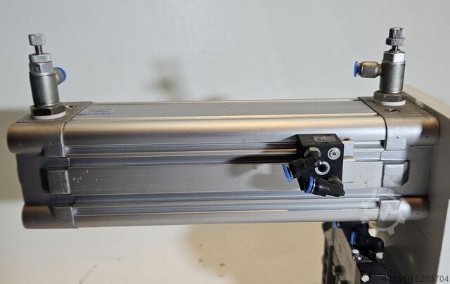 Pneumatic filling machine 8 - 80 ml Würschum H 80-P-MV