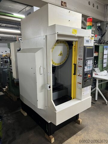 Vertical machining center FANUC Robodrill α-D21SiA5