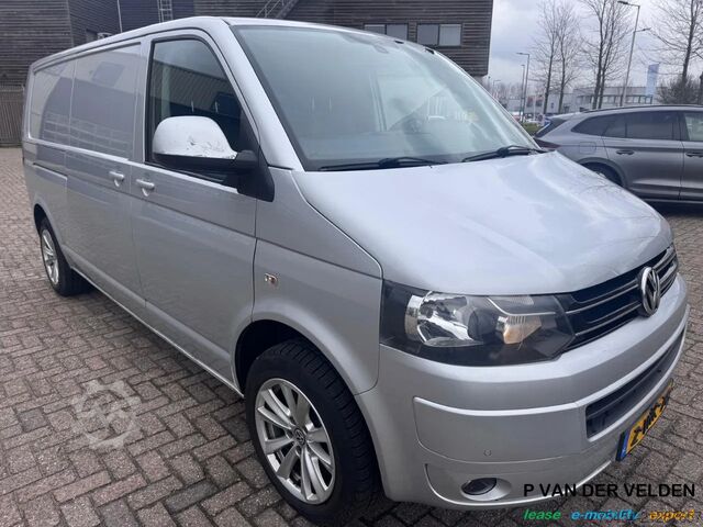 Panel van VW Transporter 2.0 TDI L2H3 | 180 pk | 2010 |