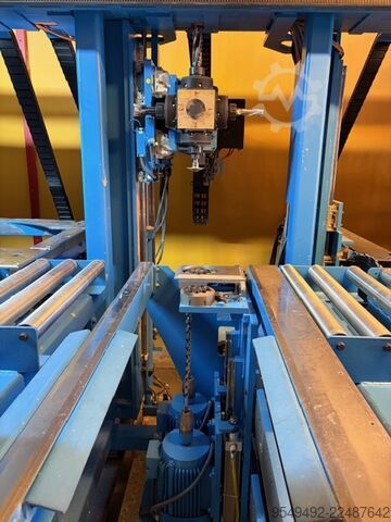 Joinery machine Hundegger K2i