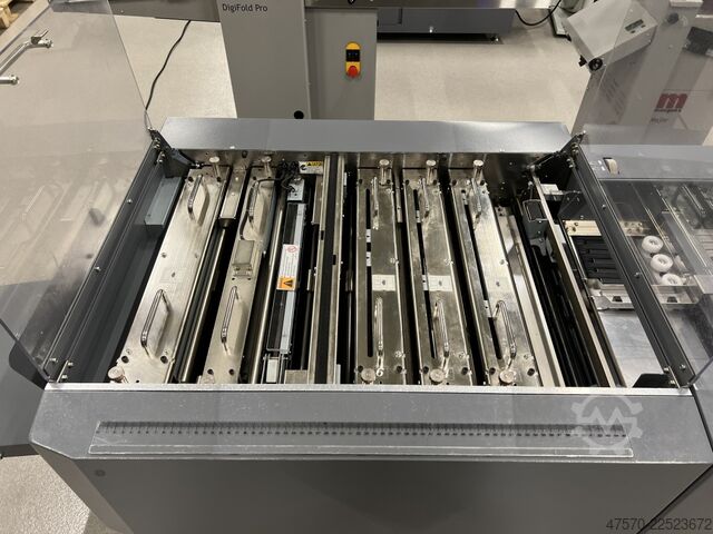 Grooving and perforating machine Duplo Docucutter DC-645