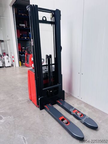 Hochhubwagen Linde L 14 Triplex