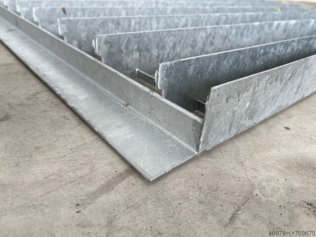 Eingelegtes Regalrost Gitterrost Gitter Gesamtbreite: 890 mm / Gesamttiefe: 1.175mm/Lichte Stützweite:1097mm (GR-17)