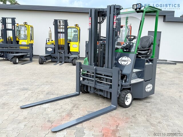 4-way forklift Combilift CB3000 / TRIPLEX 4900MM / FREE LIFT