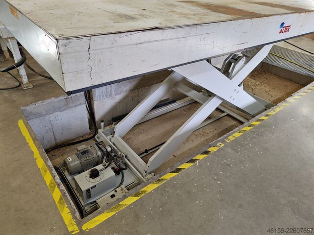 Moulder WEINIG HYDROMAT 1000 + MECHANISATION