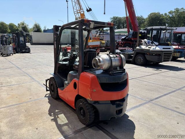 Gabelstapler Toyota 02-8FGF25 2500 kg LPG heftruck