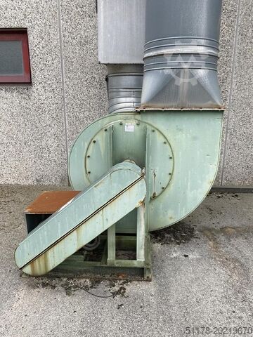 Automatic painting system for chairs or similar products CM