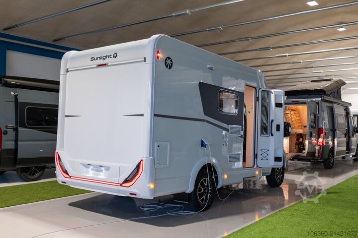 SUNLIGHT T 58 ADVENTURE semi-integrated new SUNLIGHT T 58 Adventure