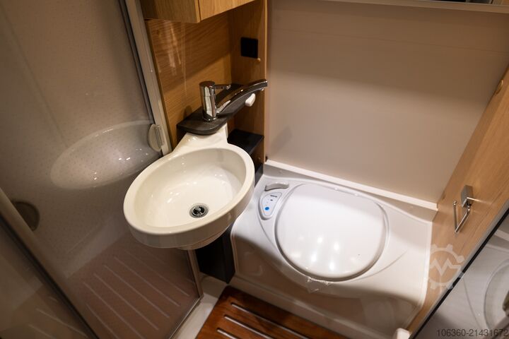 SUNLIGHT T 58 ADVENTURE semi-integrated new SUNLIGHT T 58 Adventure