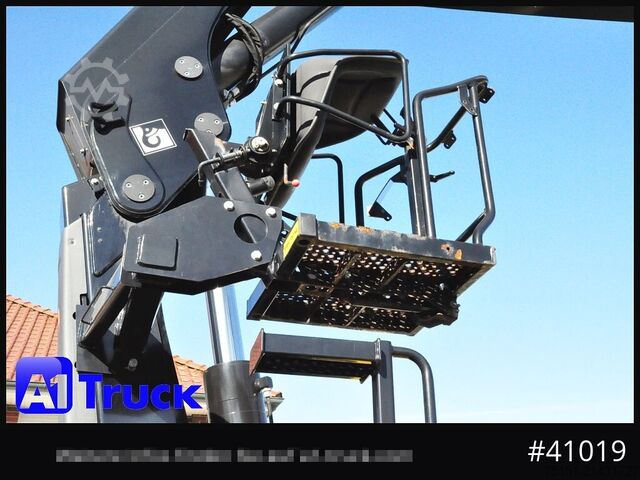 Truck mounted crane MAN TGS 26.510, Hiab 228-4 Funk  Lenkachse