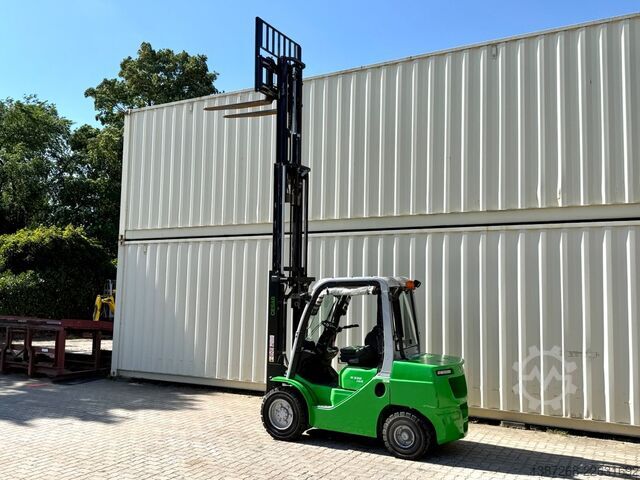 Front loader forklift CESAB M330DV Diesel / 3 T  / 2025 BJ / 284 H / Waage
