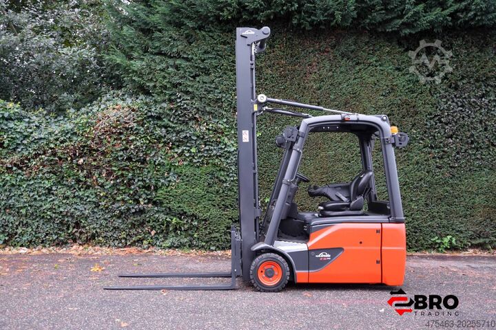 Four-wheel forklift Linde E16-02 EVO Triplex