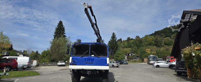 Truck with flatbed (open) MAN 7T MIL GL 6x6 KAT1 Palfinger PK 11000 Kr