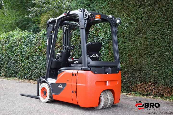 Vierrad-Gabelstapler Linde E14-02 EVO triplex