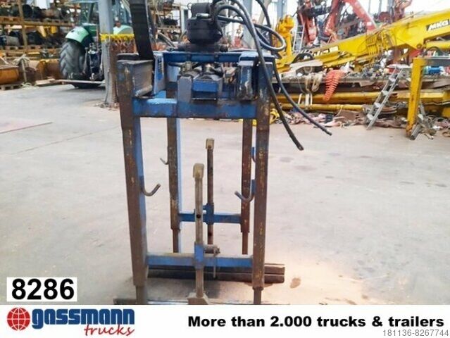 Truck mounted crane  PROBST AKZ-H-Unigrip Palettenzange
