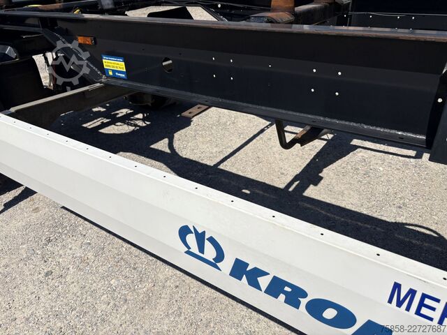 Swap chassis trailer Krone Maxi BDF Lafette mit Breitreifen 445er