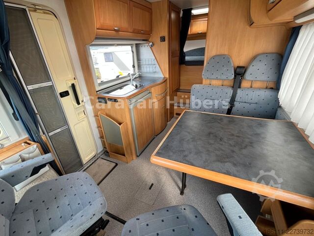 Integriertes Wohnmobil HYMER/ERIBA B 524 - Klima - Hub/Festbett -  - AHK