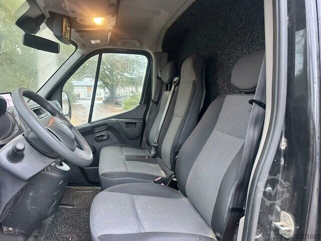 Viehtransporter Renault Master Haras 1-2 Pferde Automatik Aluaufbau