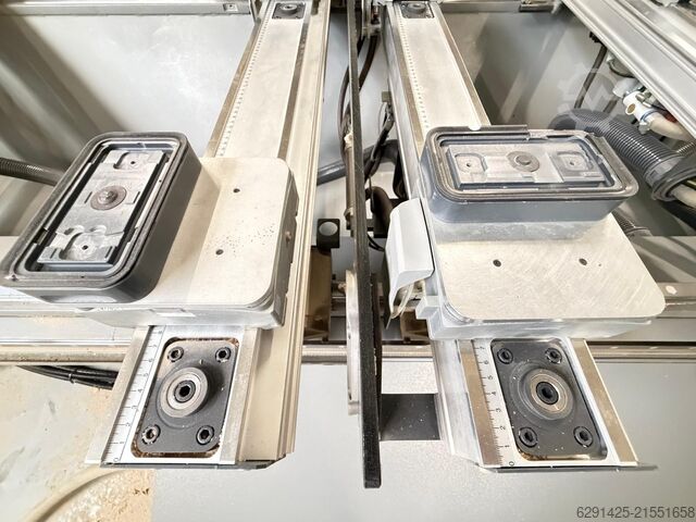 Bearbeitungszentrum BIESSE ROVER K 1232