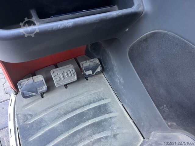Reach Truck Linde R14-01