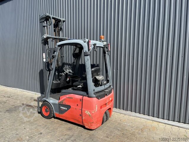 Electric 3-wheel forklift Linde E16C-02