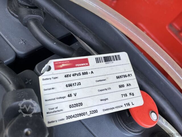 Electric 3-wheel forklift Linde E16C-02