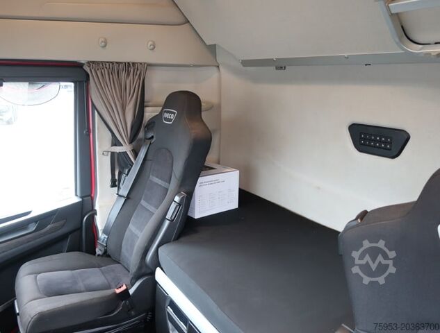 Standard tractor unit Iveco S-Way AS 440 S 48 Intarder RIWO Kompressor