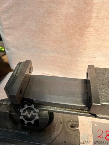 Universal swivel vice Kesel 