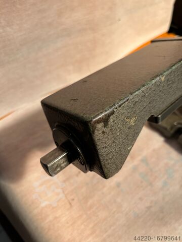 Universal swivel vice Kesel 