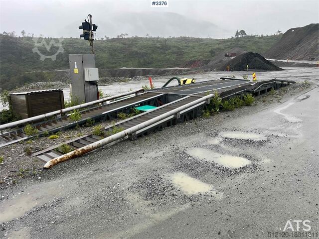 Komplett lite brukt vaskeanlegg for lastebiler Komplett lite brukt vaskeanlegg for lastebiler