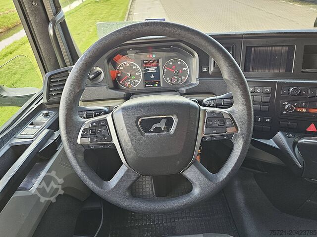 Standard-SZM MAN 18.470 TGX