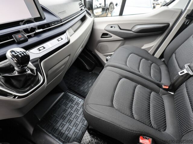 High top van Maxus DELIVER 9