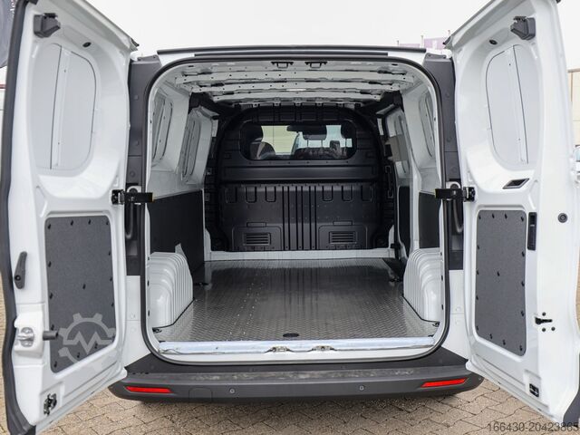 Panel van Maxus DELIVER 7