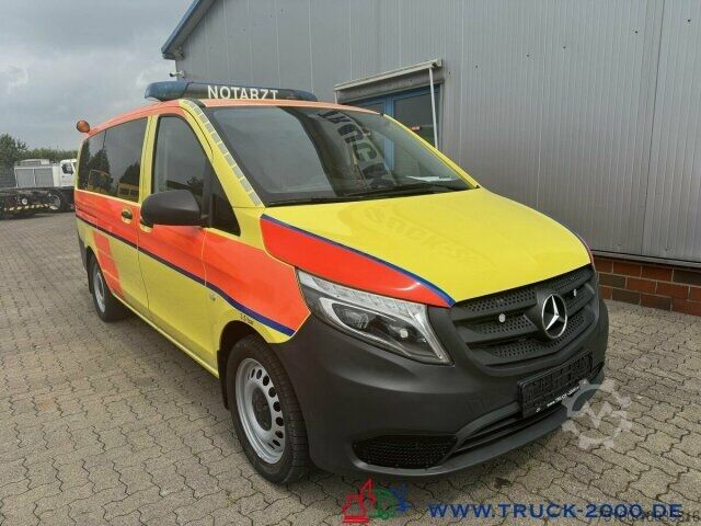 Fire truck Mercedes-Benz Vito 116 CDI 4x4 Notarzt Rettung Ambulance