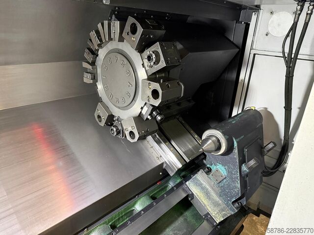 CNC lathe DOOSAN Lynx 300M