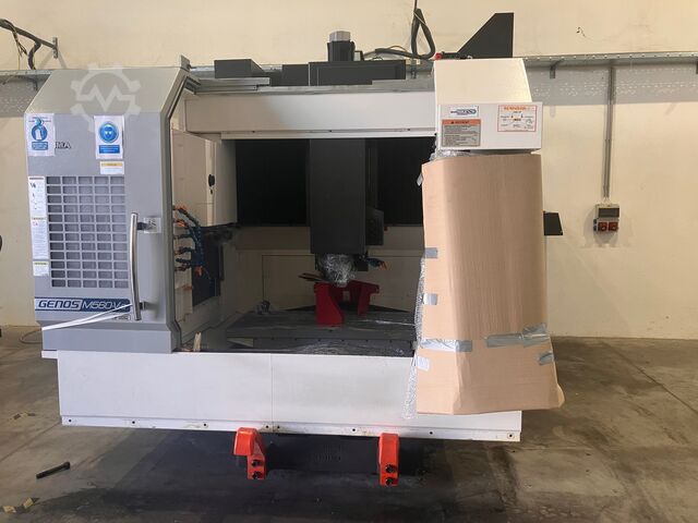 Vertical machining center Okuma GENOS M560-V-e