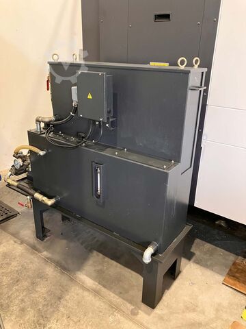 Vertical machining center Okuma GENOS M560-V-e