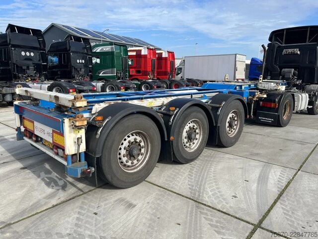 Container transportation RENDERS-HAS O4/DA 08 EURO 800 CONTAINERCHASSIS