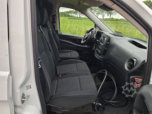 High-roof van MERCEDES-BENZ EVITO 66Kwh Wltp 292 kms