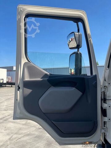 Refrigerated/frozen transport DAF LF 220 FA