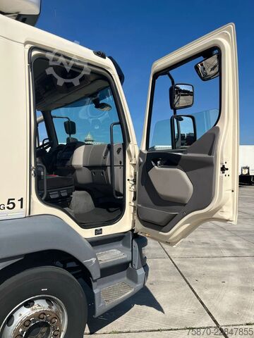 Refrigerated/frozen transport DAF LF 220 FA
