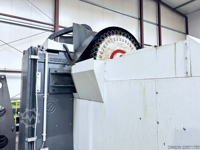 Vertical machining centre HAAS VF-7/40