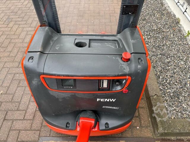 VS-22727 Elektrischer Stapler Linde L14 mit Gabelträger LINDE L14