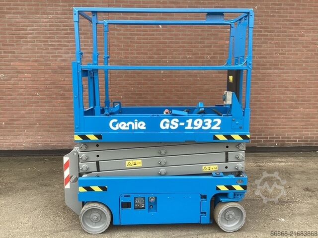 Gebrauchte Scherenarbeitsbühne Genie GS1932 (neue Batterien) GENIE GS1932