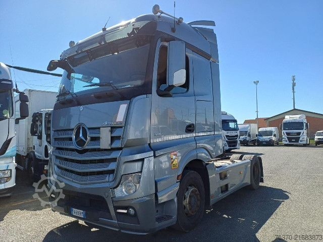 Standard SZM Mercedes-Benz ACTROS