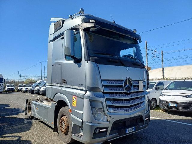 Standard SZM Mercedes-Benz ACTROS