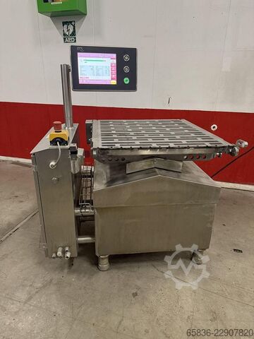 Checkweigher with roller conveyor for boxes and crates Unknown 