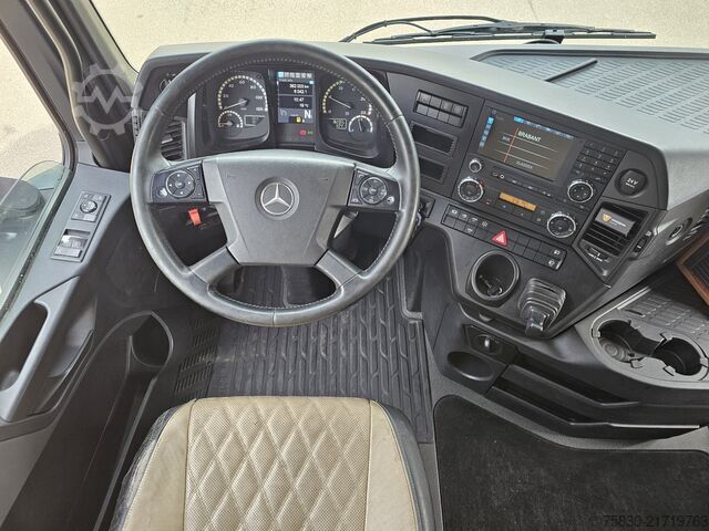 Standard-SZM Mercedes-Benz Arocs 3251 8X4 / PALFINGER PK 65002 + JIB
