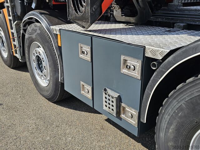 Standard-SZM Mercedes-Benz Arocs 3251 8X4 / PALFINGER PK 65002 + JIB